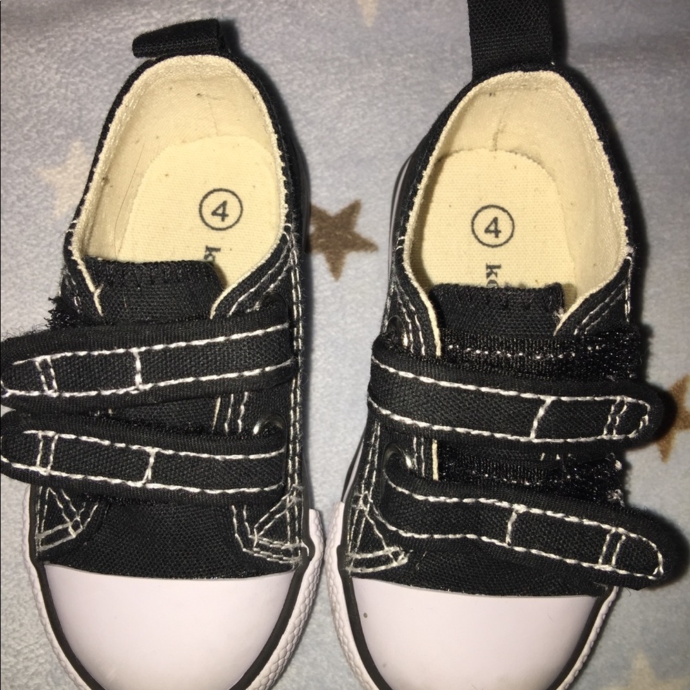 Velcro tennis